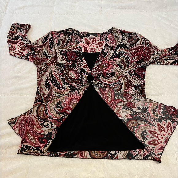 Women’s Medium Blouse. GUC - Picture 7 of 10